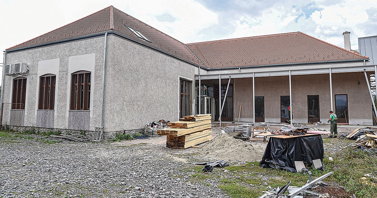 Községháza lesz a régi iskolából